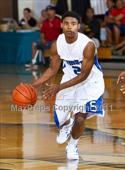 Thumbnail 1 in Dawson [Glenda] vs Mansfield Summit (McDonald's Texas Invitational) photogallery.