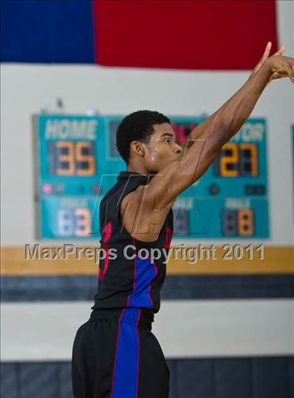 Thumbnail 2 in Dawson [Glenda] vs Mansfield Summit (McDonald's Texas Invitational) photogallery.
