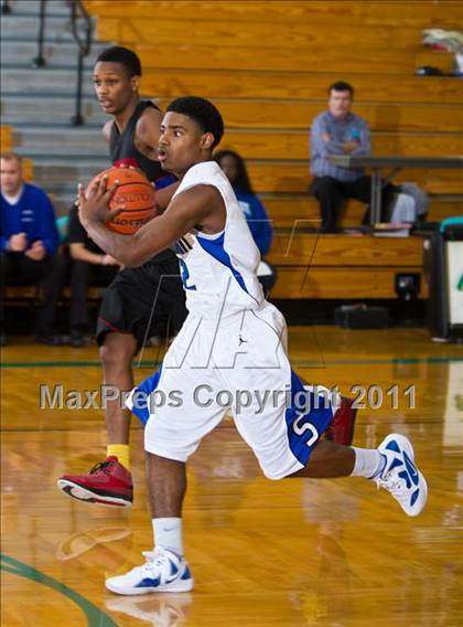 Thumbnail 3 in Dawson [Glenda] vs Mansfield Summit (McDonald's Texas Invitational) photogallery.
