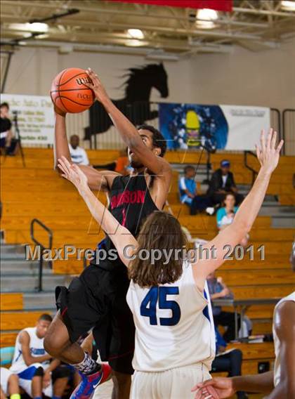 Thumbnail 1 in Dawson [Glenda] vs Mansfield Summit (McDonald's Texas Invitational) photogallery.