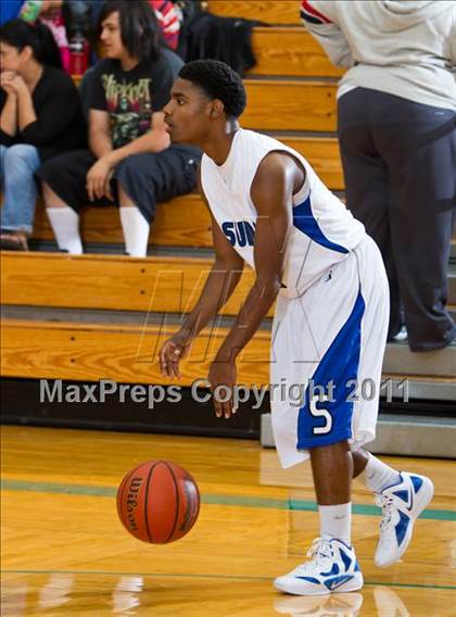 Thumbnail 3 in Dawson [Glenda] vs Mansfield Summit (McDonald's Texas Invitational) photogallery.