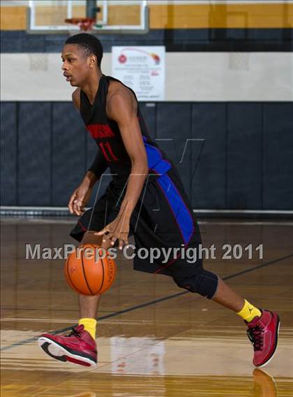 Thumbnail 1 in Dawson [Glenda] vs Mansfield Summit (McDonald's Texas Invitational) photogallery.