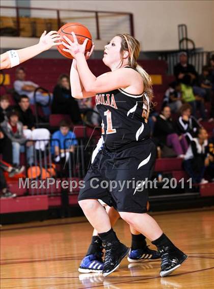 Thumbnail 2 in Petrolia vs. Dodd City (Fantasy of Lights) photogallery.