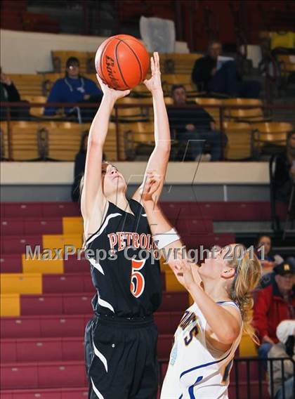 Thumbnail 3 in Petrolia vs. Dodd City (Fantasy of Lights) photogallery.