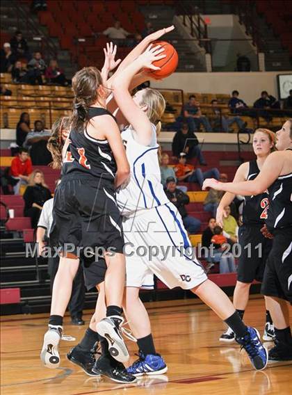Thumbnail 2 in Petrolia vs. Dodd City (Fantasy of Lights) photogallery.