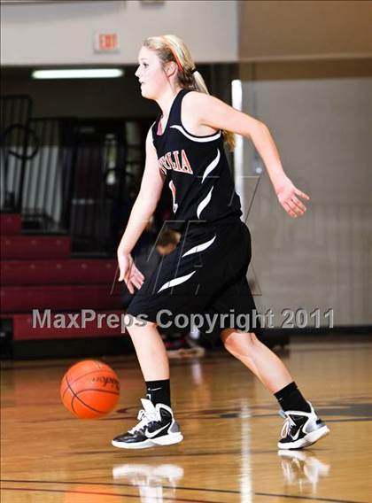 Thumbnail 1 in Petrolia vs. Dodd City (Fantasy of Lights) photogallery.