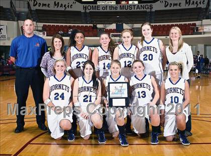 Thumbnail 2 in Petrolia vs. Dodd City (Fantasy of Lights) photogallery.