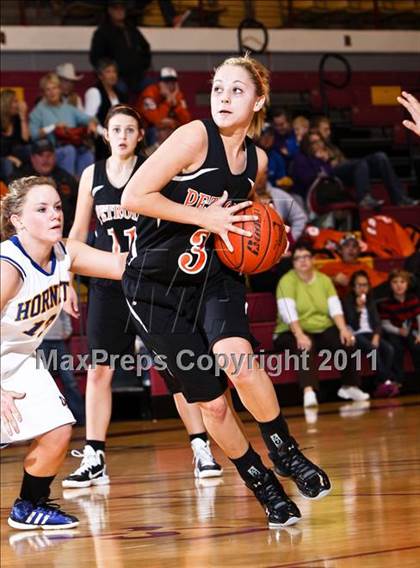 Thumbnail 3 in Petrolia vs. Dodd City (Fantasy of Lights) photogallery.