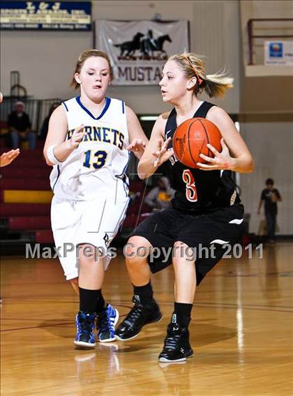 Thumbnail 2 in Petrolia vs. Dodd City (Fantasy of Lights) photogallery.