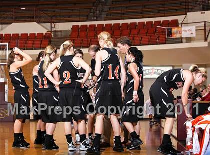 Thumbnail 3 in Petrolia vs. Dodd City (Fantasy of Lights) photogallery.