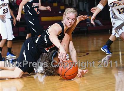 Thumbnail 3 in Petrolia vs. Dodd City (Fantasy of Lights) photogallery.