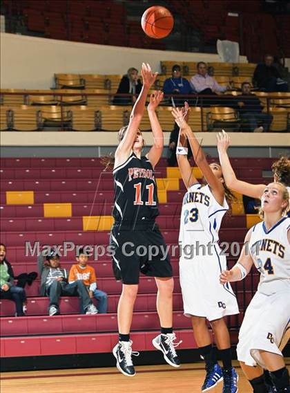 Thumbnail 3 in Petrolia vs. Dodd City (Fantasy of Lights) photogallery.
