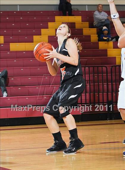 Thumbnail 1 in Petrolia vs. Dodd City (Fantasy of Lights) photogallery.