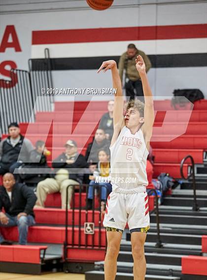 Thumbnail 3 in Chavez vs. McClatchy (Cordova Christmas Classic) photogallery.