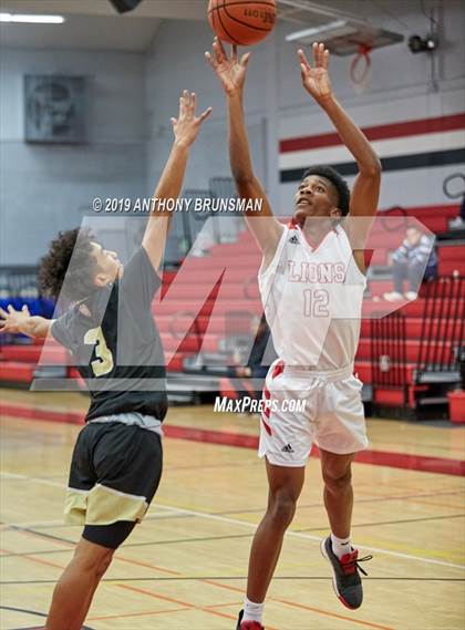 Thumbnail 1 in Chavez vs. McClatchy (Cordova Christmas Classic) photogallery.