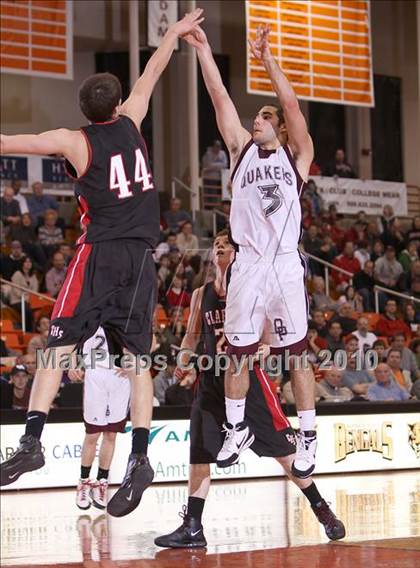 Thumbnail 3 in Clarence vs Orchard Park (Section VI Class AA Semifinal) photogallery.