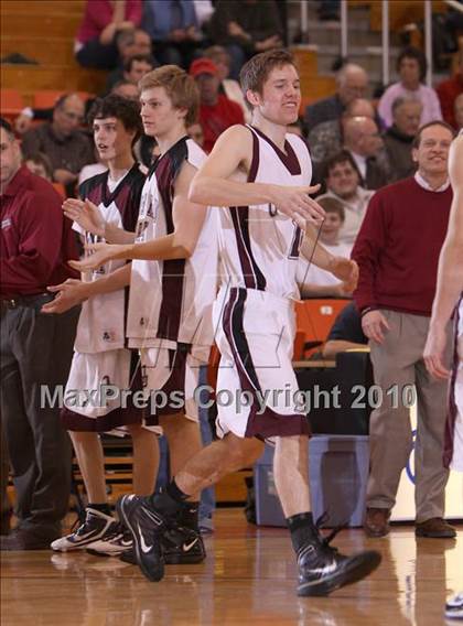Thumbnail 1 in Clarence vs Orchard Park (Section VI Class AA Semifinal) photogallery.