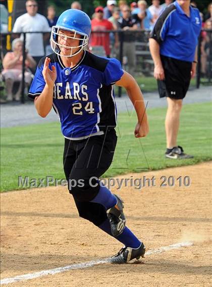 Thumbnail 2 in Elizabethtown vs Warwick (District 3 4A Semifinals) photogallery.