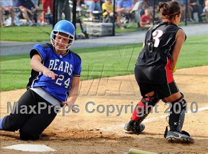 Thumbnail 1 in Elizabethtown vs Warwick (District 3 4A Semifinals) photogallery.
