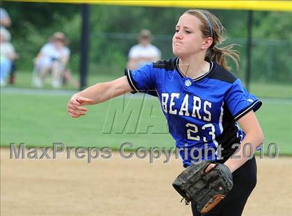 Thumbnail 2 in Elizabethtown vs Warwick (District 3 4A Semifinals) photogallery.