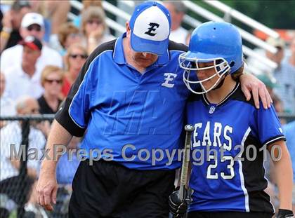 Thumbnail 2 in Elizabethtown vs Warwick (District 3 4A Semifinals) photogallery.