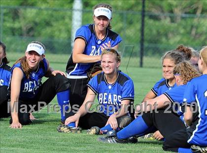 Thumbnail 1 in Elizabethtown vs Warwick (District 3 4A Semifinals) photogallery.