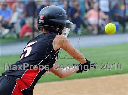 Thumbnail 3 in Elizabethtown vs Warwick (District 3 4A Semifinals) photogallery.