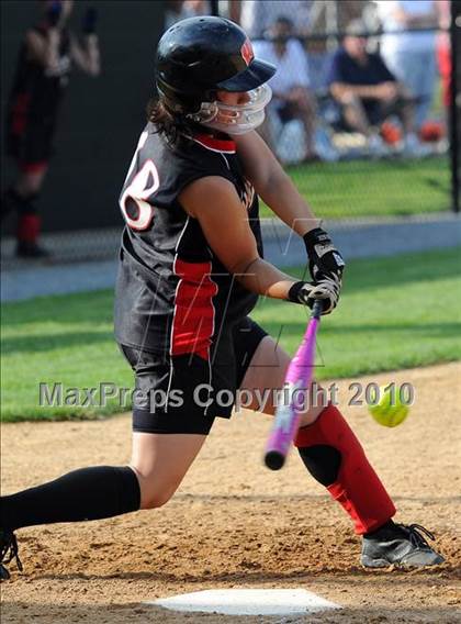 Thumbnail 2 in Elizabethtown vs Warwick (District 3 4A Semifinals) photogallery.