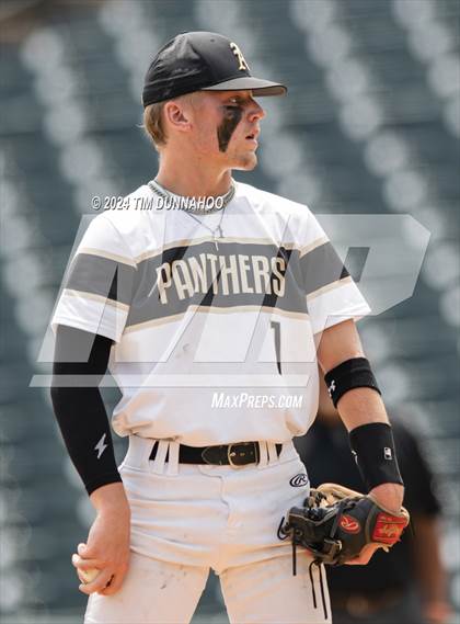 Thumbnail 2 in Fayetteville vs. Abbott (UIL 1A Baseball Semifinal) photogallery.