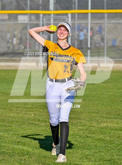 Thumbnail 2 in El Capitan @ Grossmont photogallery.