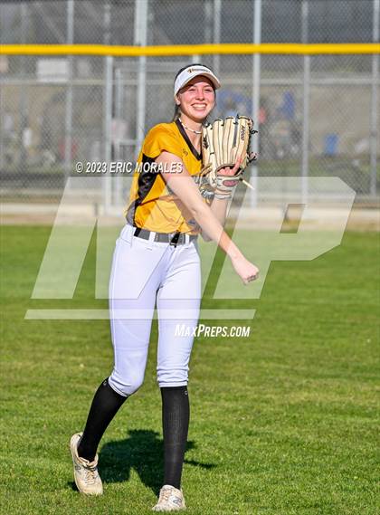 Thumbnail 2 in El Capitan @ Grossmont photogallery.