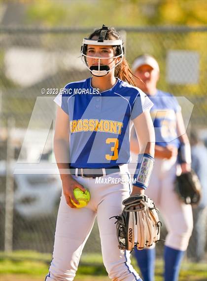 Thumbnail 3 in El Capitan @ Grossmont photogallery.