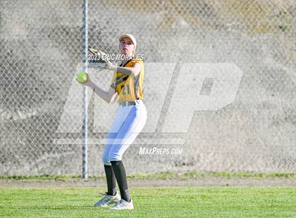 Thumbnail 3 in El Capitan @ Grossmont photogallery.