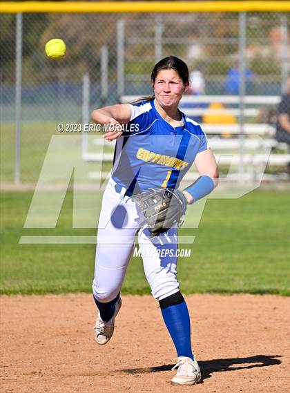 Thumbnail 2 in El Capitan @ Grossmont photogallery.