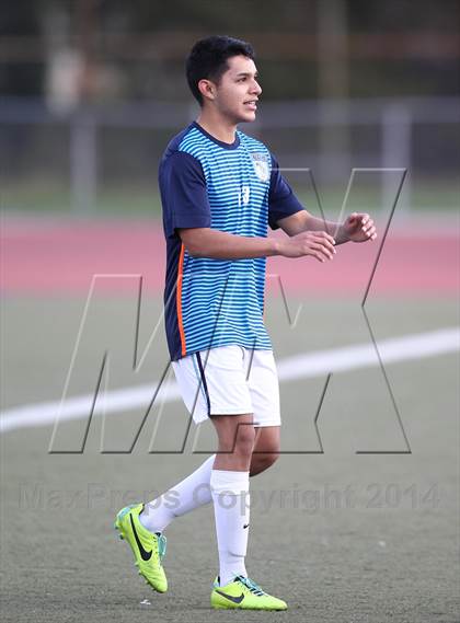 Thumbnail 1 in Pasadena @ Crescenta Valley photogallery.