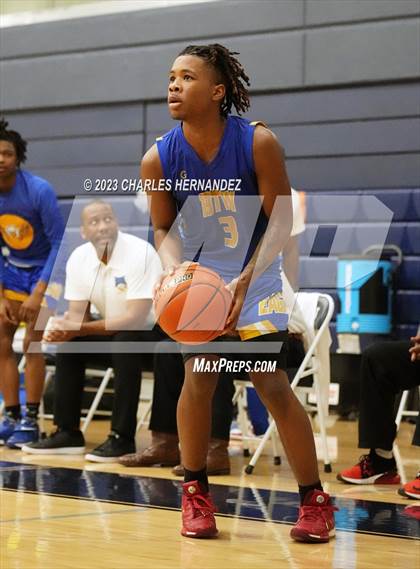 Thumbnail 3 in Washington vs. Center (UIL 4A Region III Semifinal) photogallery.