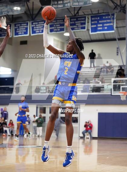 Thumbnail 1 in Washington vs. Center (UIL 4A Region III Semifinal) photogallery.