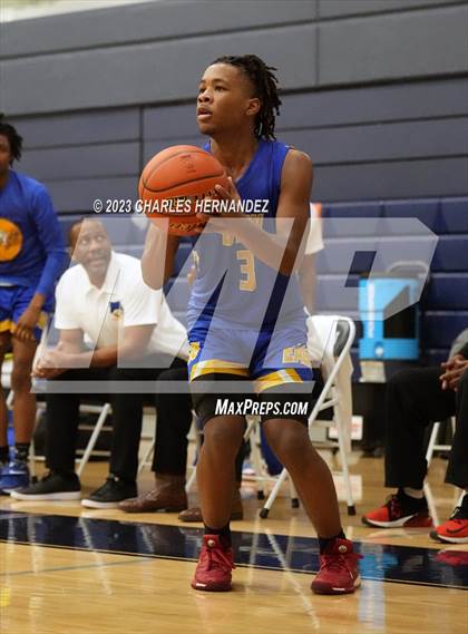 Thumbnail 1 in Washington vs. Center (UIL 4A Region III Semifinal) photogallery.