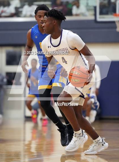Thumbnail 1 in Washington vs. Center (UIL 4A Region III Semifinal) photogallery.