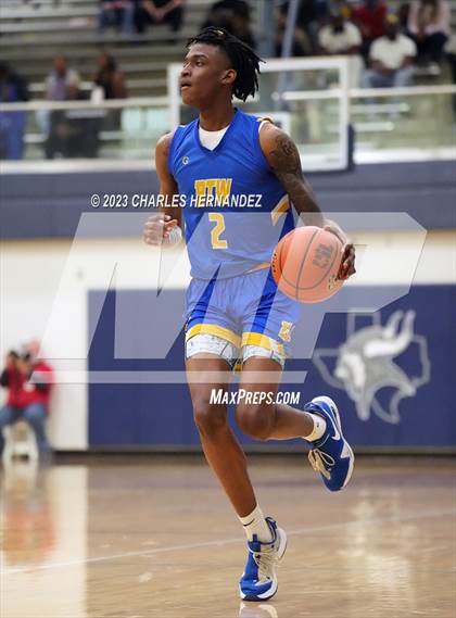 Thumbnail 1 in Washington vs. Center (UIL 4A Region III Semifinal) photogallery.