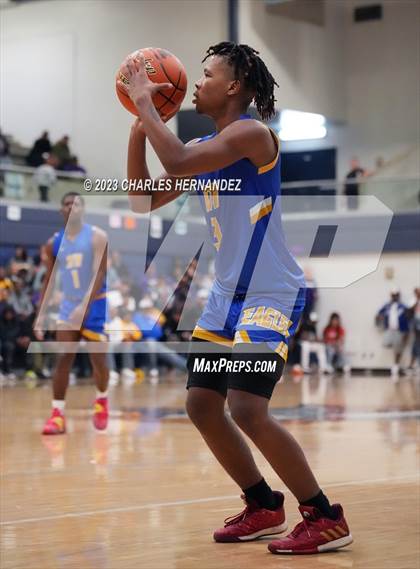 Thumbnail 2 in Washington vs. Center (UIL 4A Region III Semifinal) photogallery.