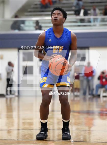 Thumbnail 2 in Washington vs. Center (UIL 4A Region III Semifinal) photogallery.