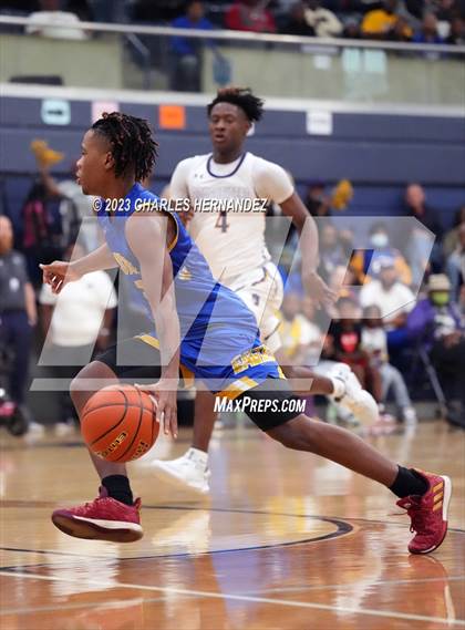 Thumbnail 3 in Washington vs. Center (UIL 4A Region III Semifinal) photogallery.