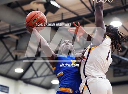 Thumbnail 1 in Washington vs. Center (UIL 4A Region III Semifinal) photogallery.