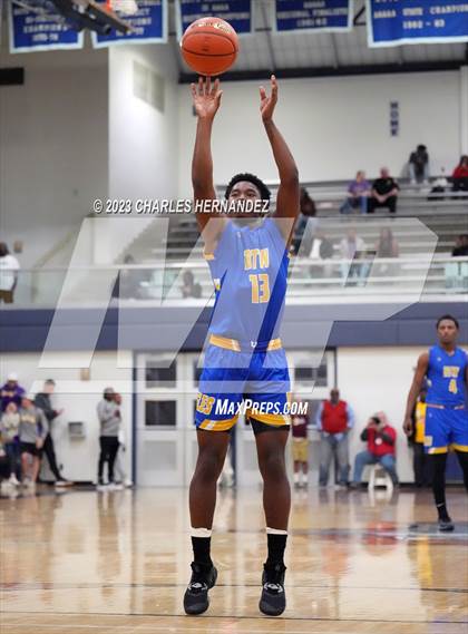 Thumbnail 3 in Washington vs. Center (UIL 4A Region III Semifinal) photogallery.