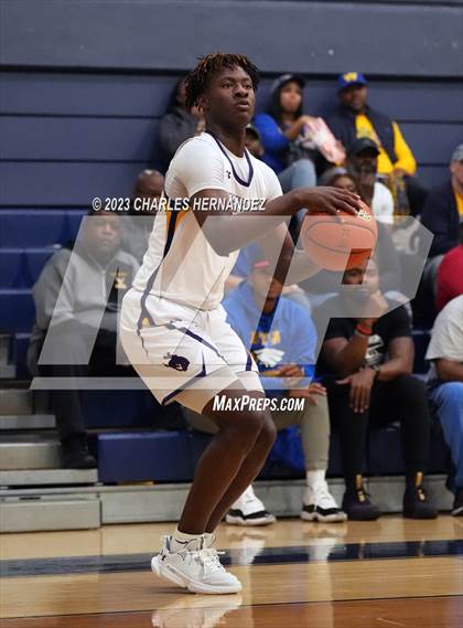 Thumbnail 1 in Washington vs. Center (UIL 4A Region III Semifinal) photogallery.