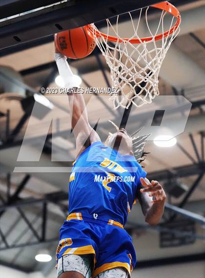 Thumbnail 1 in Washington vs. Center (UIL 4A Region III Semifinal) photogallery.