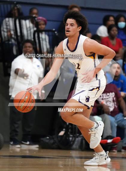 Thumbnail 1 in Washington vs. Center (UIL 4A Region III Semifinal) photogallery.