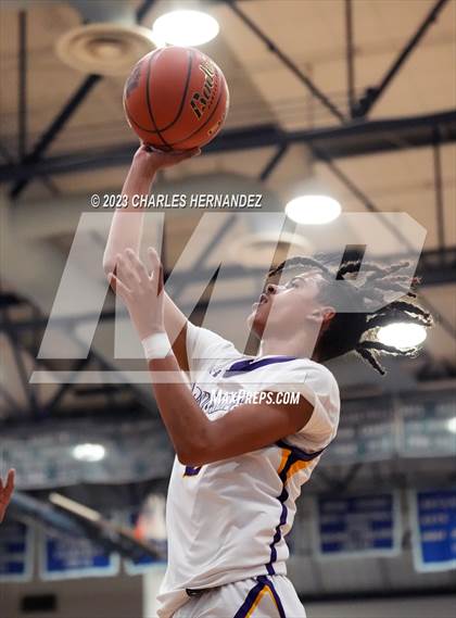 Thumbnail 2 in Washington vs. Center (UIL 4A Region III Semifinal) photogallery.