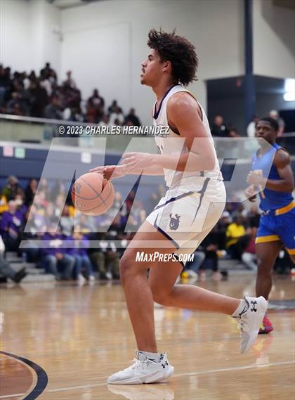Thumbnail 1 in Washington vs. Center (UIL 4A Region III Semifinal) photogallery.